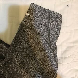 Lululemon train times crop leggings sz 4